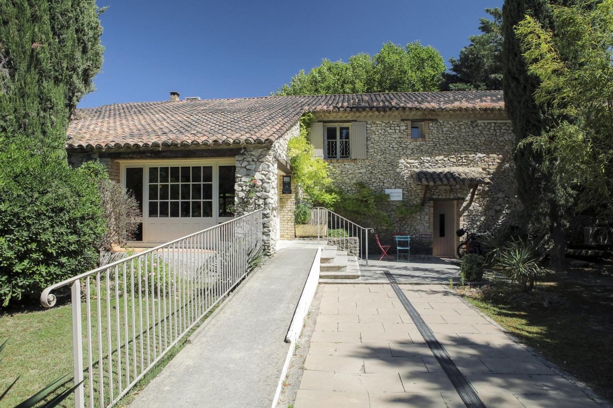 Logis Hotel La Sommellerie Châteauneuf-du-Pape Buitenkant foto