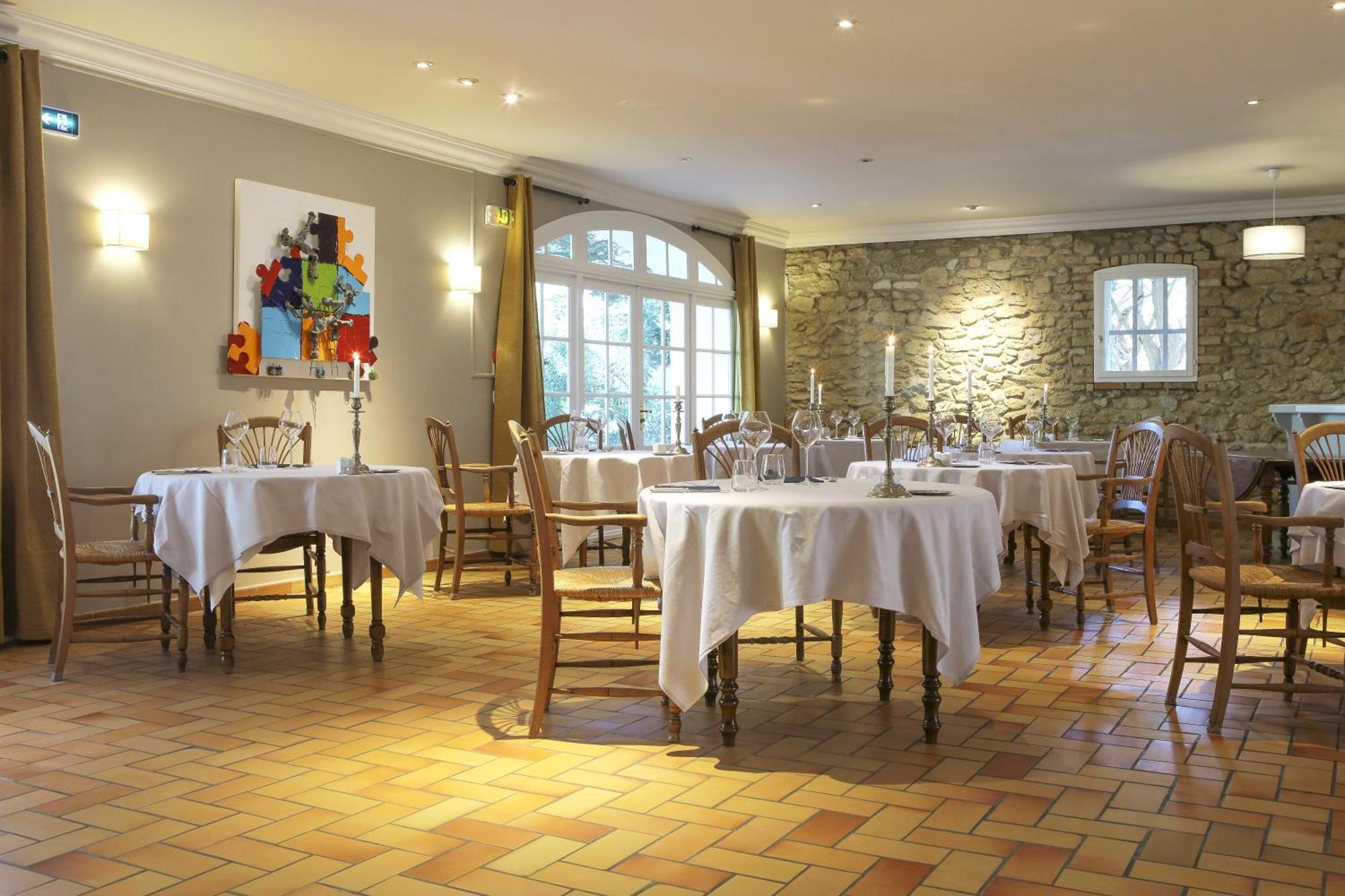 Logis Hotel La Sommellerie Châteauneuf-du-Pape Buitenkant foto